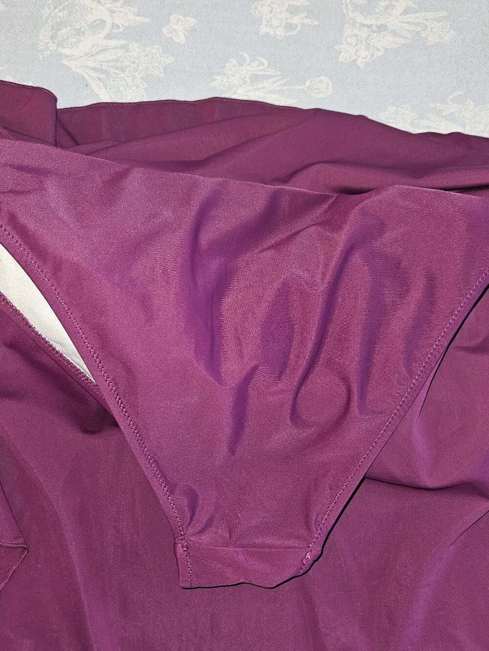 Ruffled V-Neck Shekini Swimdress in Raspberry NWT Size Large - Picture 9 of 10